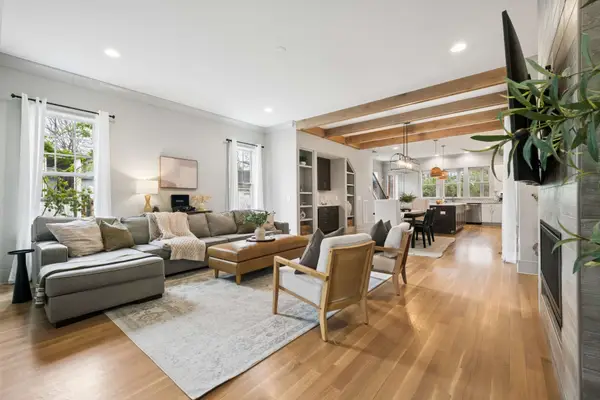 6368B Alamo Pl, Nashville, TN 37209