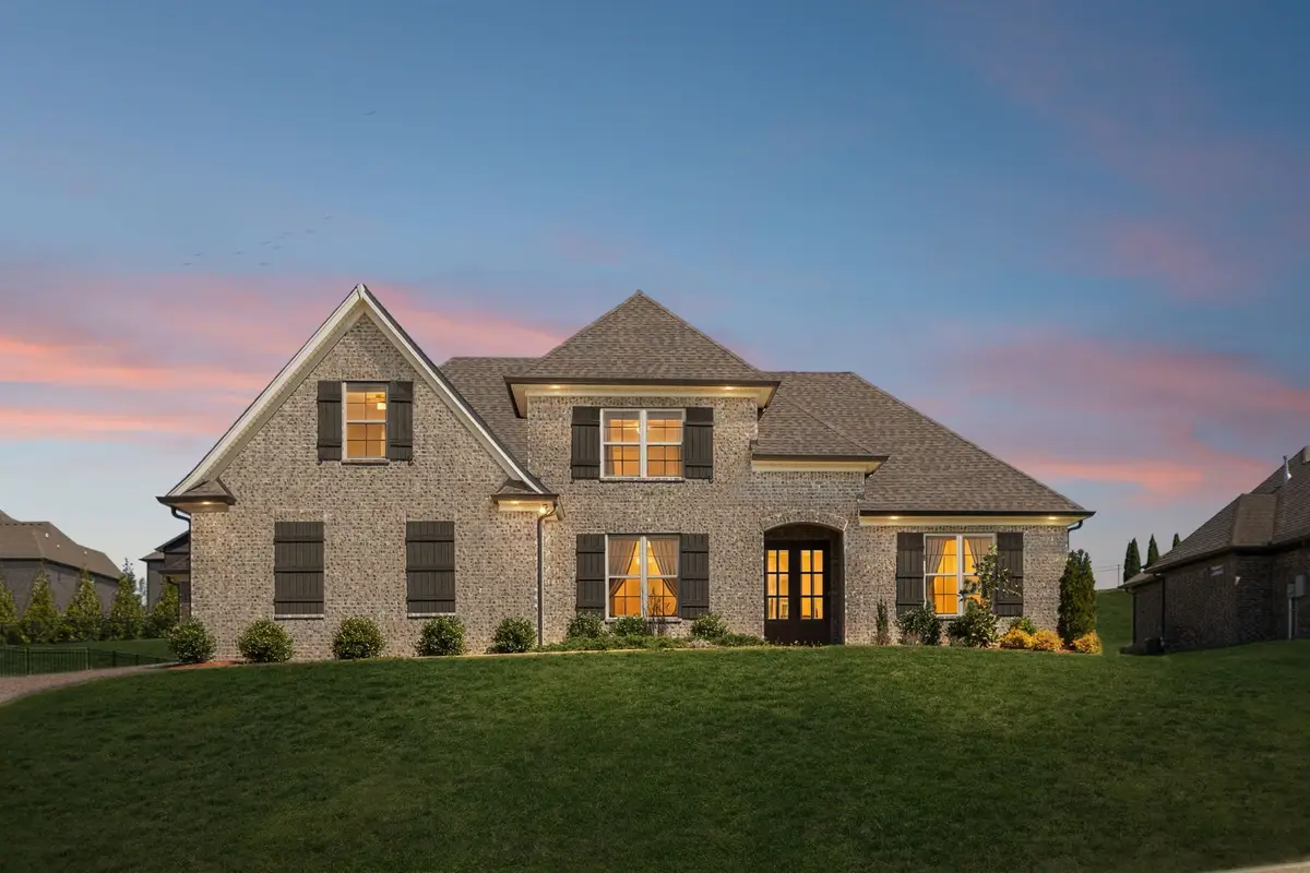 1094 Dorset Dr, Hendersonville, TN 37075 - #1