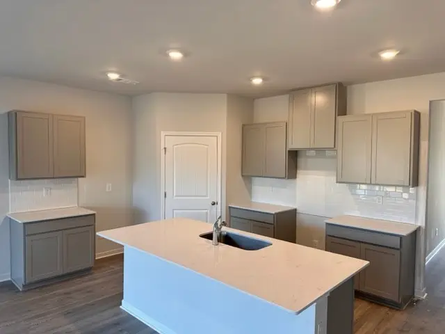 2201 Quinn Drive, White House, TN 37188 - #2