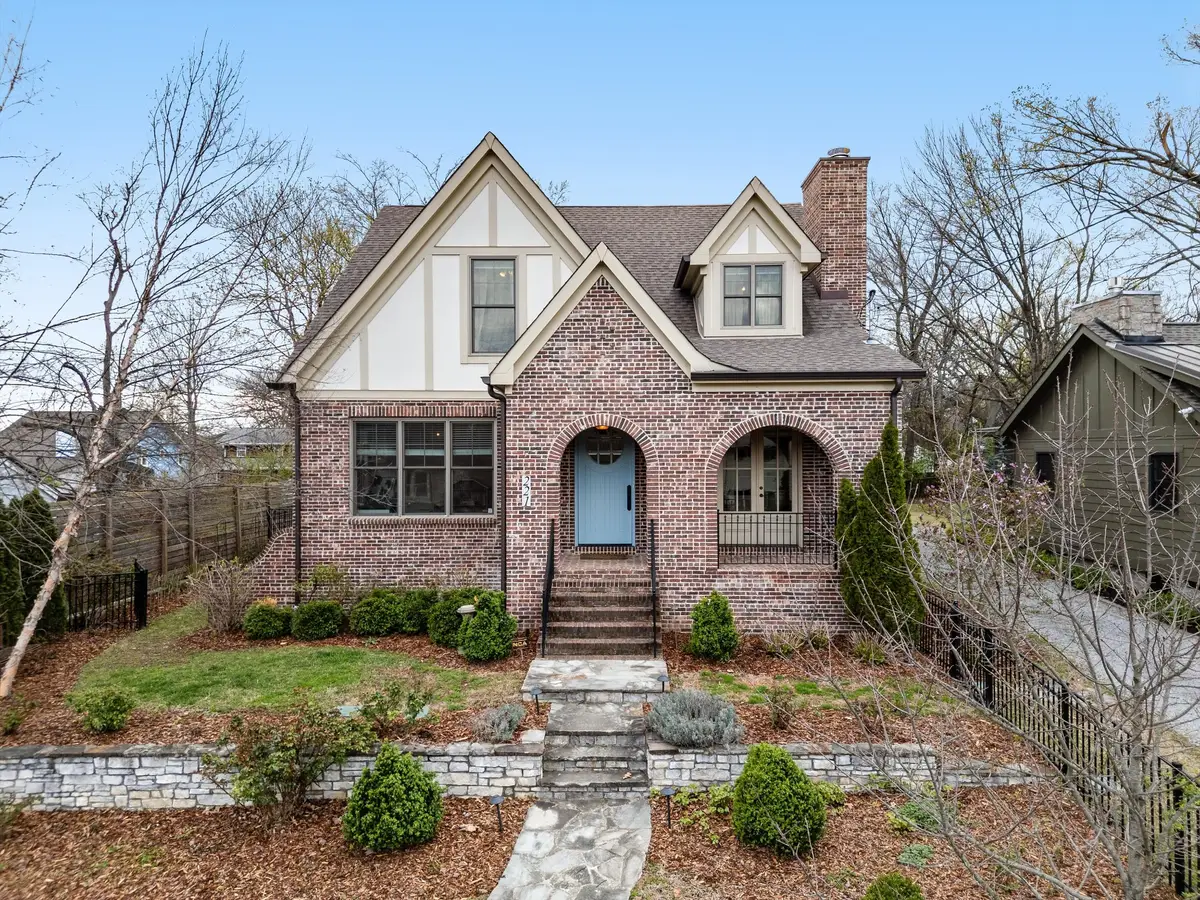 221 38th Ave N, Nashville, TN 37209 - #1