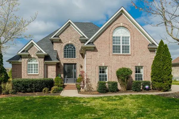 997 Grassland Chase Dr, Gallatin, TN 37066