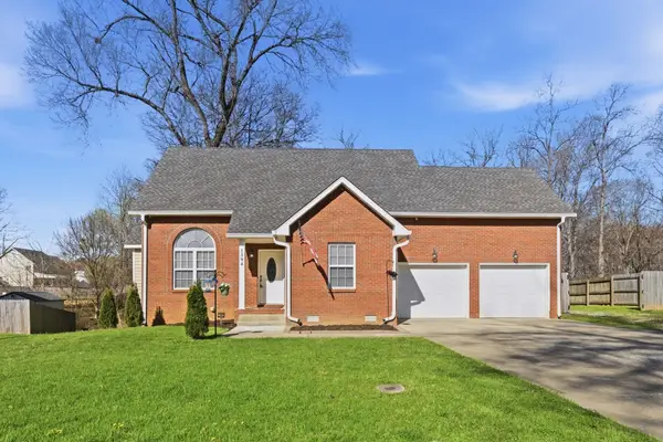 1594 Windriver Rd, Clarksville, TN 37042