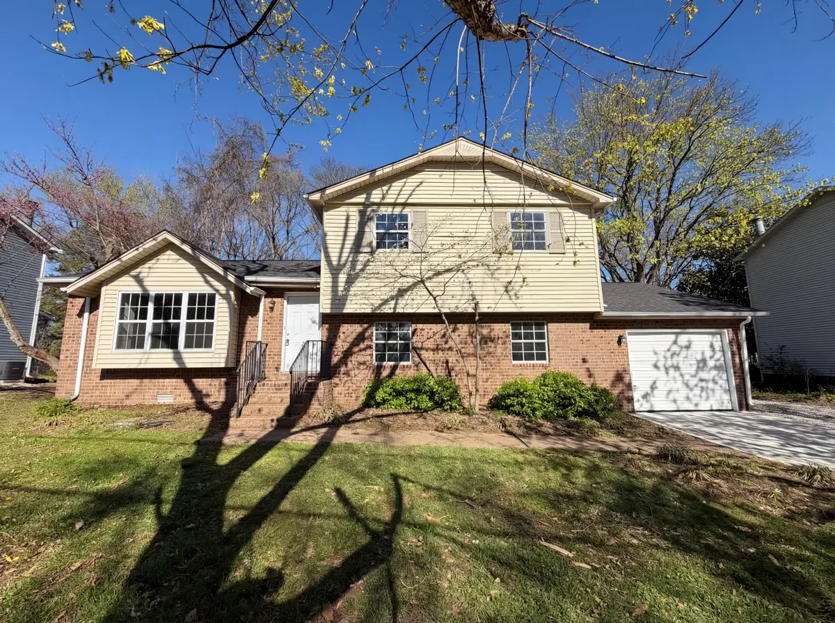 5148 Roxborough Dr, Hermitage, TN 37076 - #1