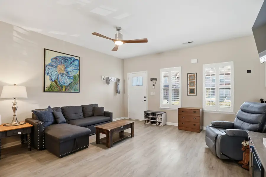 4104 George Buchanan Dr, La Vergne, TN 37086 - #3