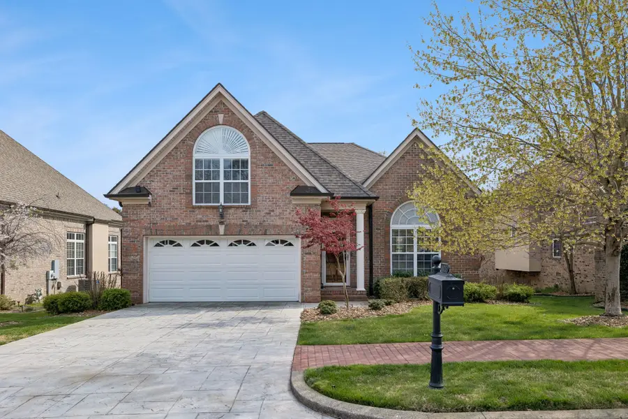 1075 Isaac Franklin Dr, Gallatin, TN 37066 - #2