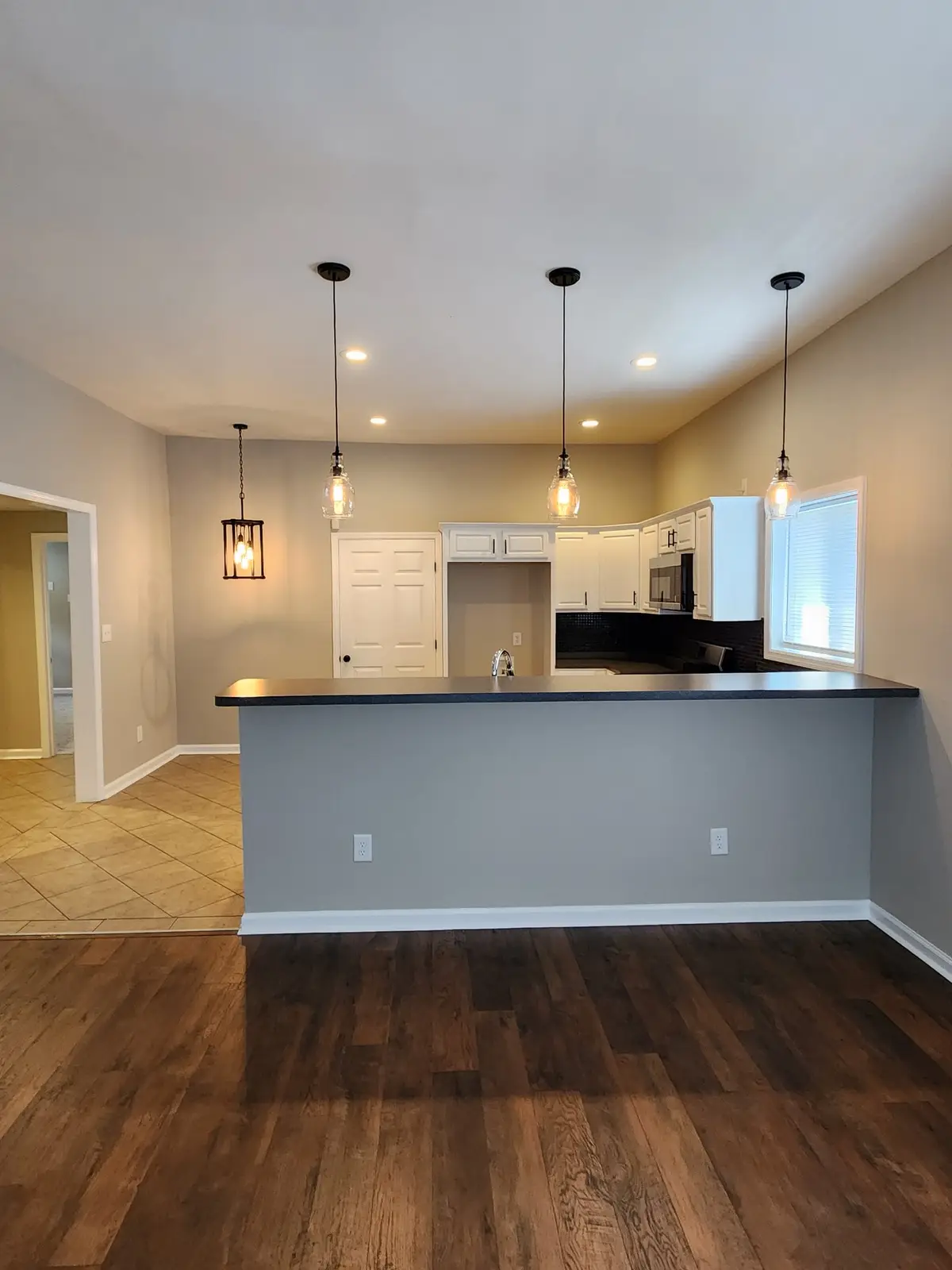 109 W 17th St, Columbia, TN 38401 - #1