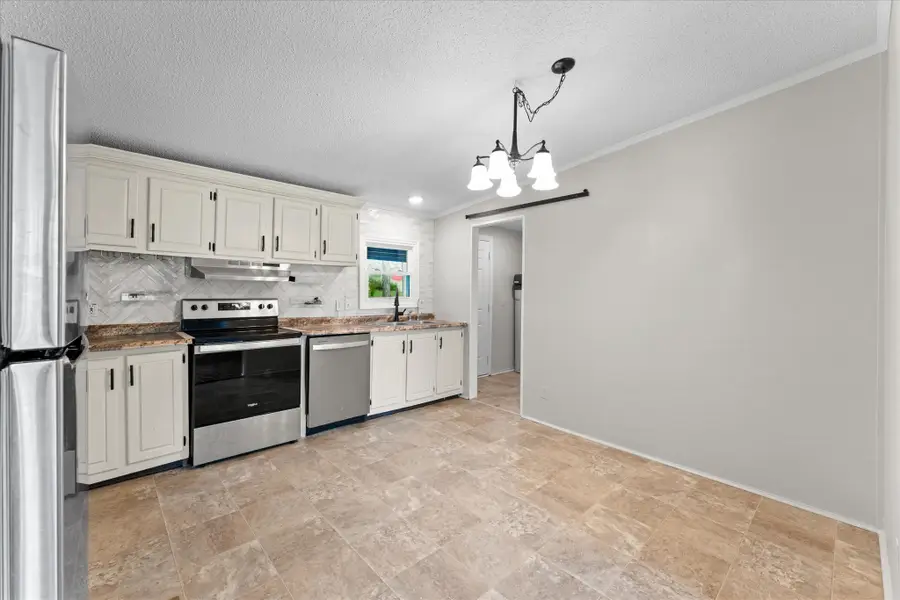 215 Wall St, Shelbyville, TN 37160 - #3