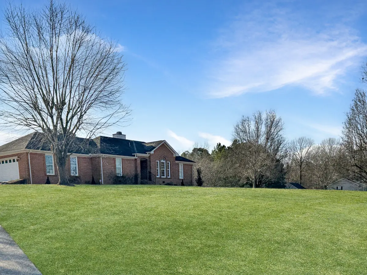 108 N Scenic Shore Dr, Dover, TN 37058 - #1