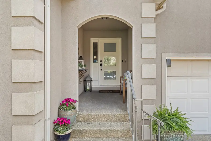 1133 Woodvale Dr, Nashville, TN 37204 - #3