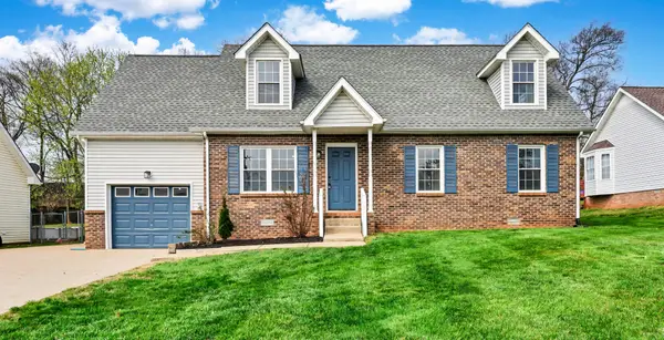 1402 Marla Ct, Clarksville, TN 37042