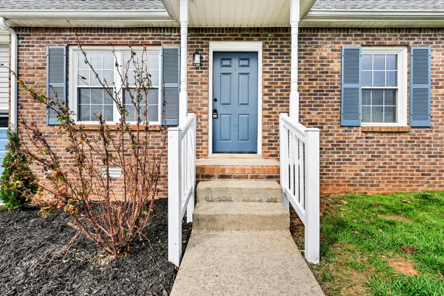 1402 Marla Ct, Clarksville, TN 37042 - #2