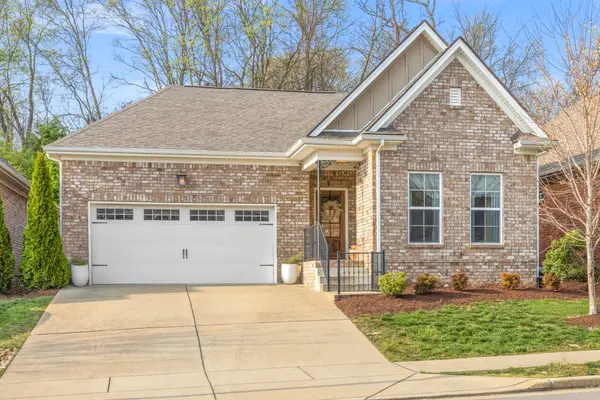 910 Springlane Dr, Nolensville, TN 37135