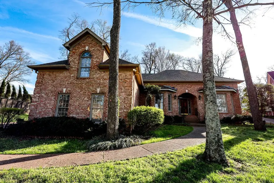 1608 Observatory Ct, Nashville, TN 37215 - #2