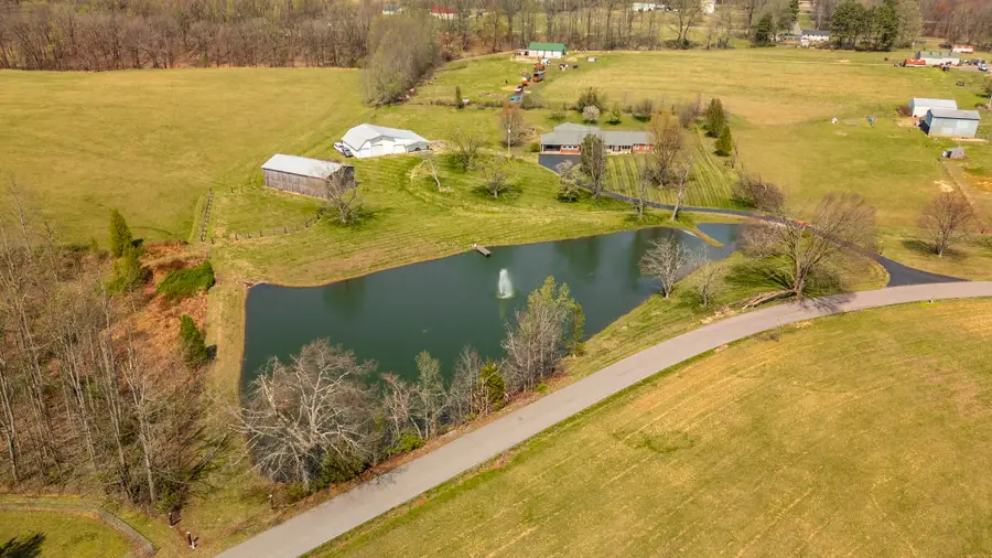 395 Whitson Rd, Bethpage, TN 37022 - #3