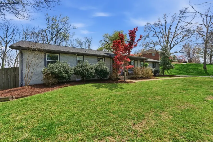 1621 Lethia Dr, Nashville, TN 37206 - #3