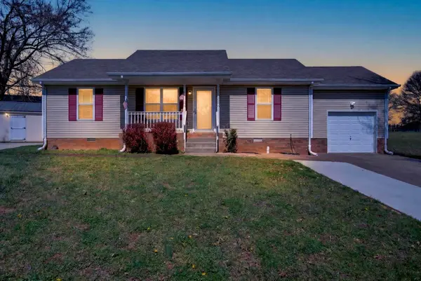 1065 Princeton Ct, Clarksville, TN 37042