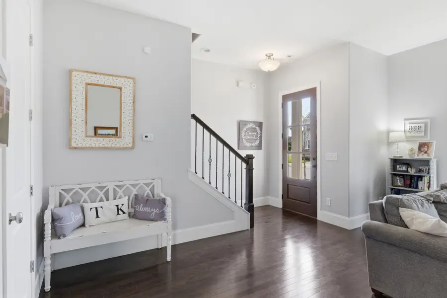 1581 Brockton Ln, Nashville, TN 37221 - #3