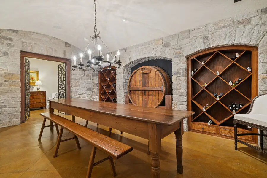 225 Lake Hills Rd, Tullahoma, TN 37388 - #2