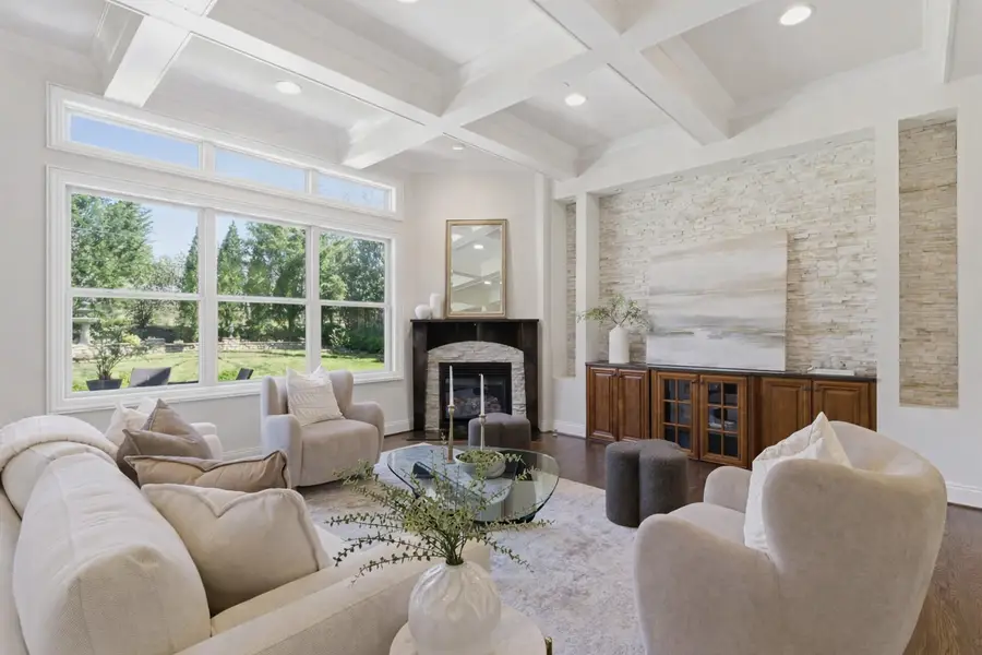 3708 Hilldale Dr, Nashville, TN 37215 - #3