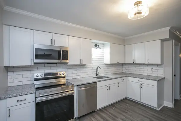 4831 Club Dr, Old Hickory, TN 37138