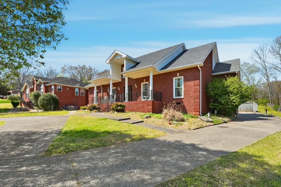 1015 Singing Springs Rd, Mount Juliet, TN 37122 - #3