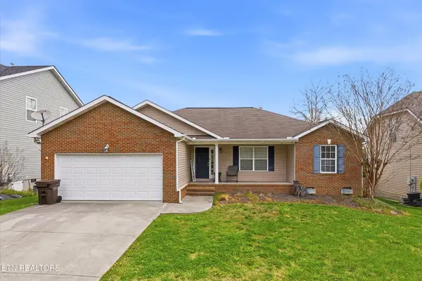 3330 Hunt Crest Rd, Knoxville, TN 37931