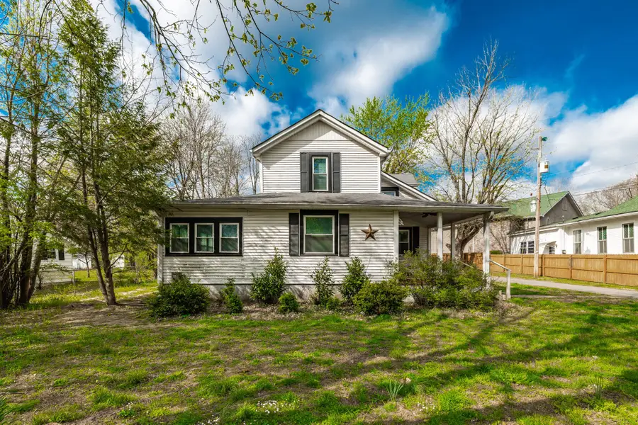 2366 Highland Ave, Goodlettsville, TN 37072 - #2