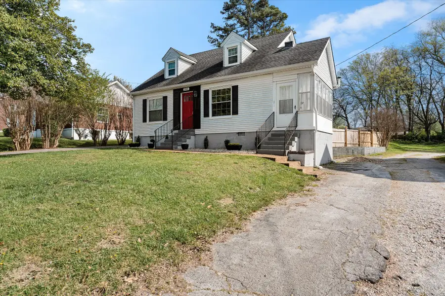 106 7th Ave, Columbia, TN 38401 - #3