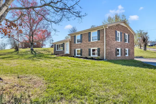 26 Main St E, Gordonsville, TN 38563