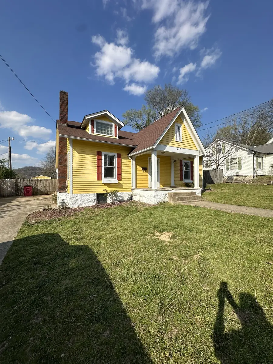 217 College Ave E, Carthage, TN 37030 - #2