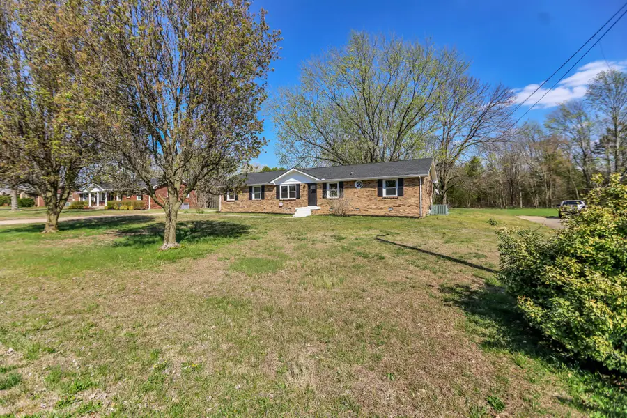 4019 Highland Dr, Greenbrier, TN 37073 - #3