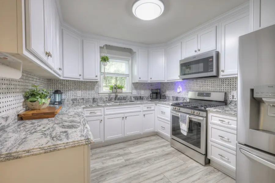 204 Hogan Ln, Columbia, TN 38401 - #2