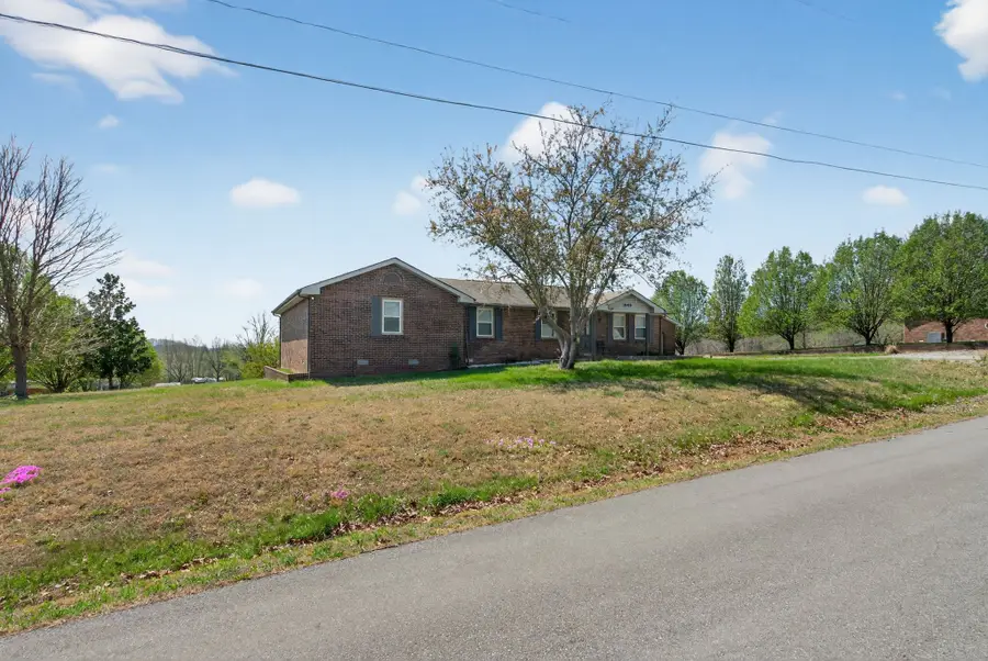 1848 Cardinal Dr, Pleasant View, TN 37146 - #3