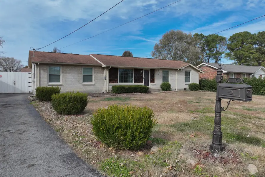 216 Southburn Dr, Hendersonville, TN 37075 - #2