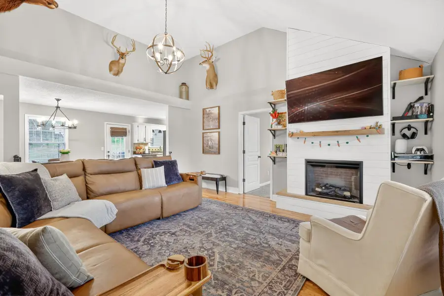 1100 Theta Pike, Columbia, TN 38401 - #3