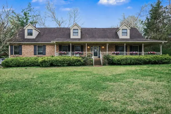 202 Applevalley Rd, Lebanon, TN 37087