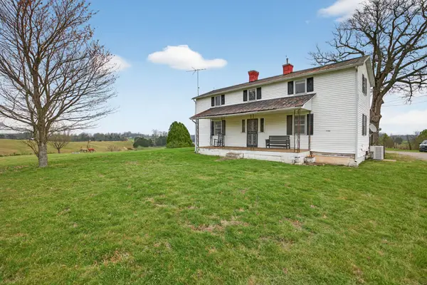 1298 S Bunker Hill Rd, Sparta, TN 38583