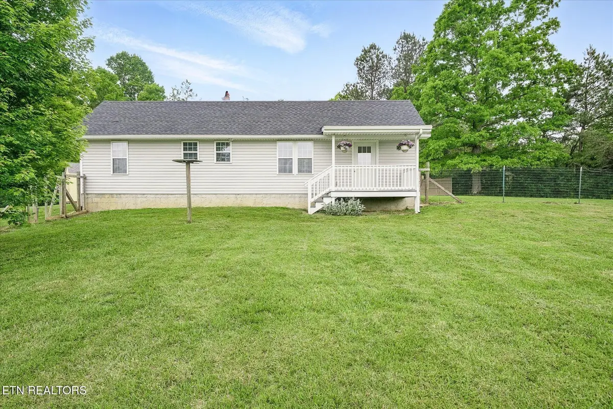 1447 Dykes Rd, Crossville, TN 38571 - #1