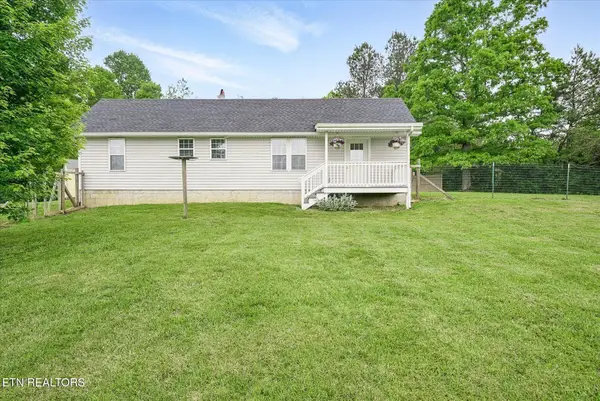 1447 Dykes Rd, Crossville, TN 38571