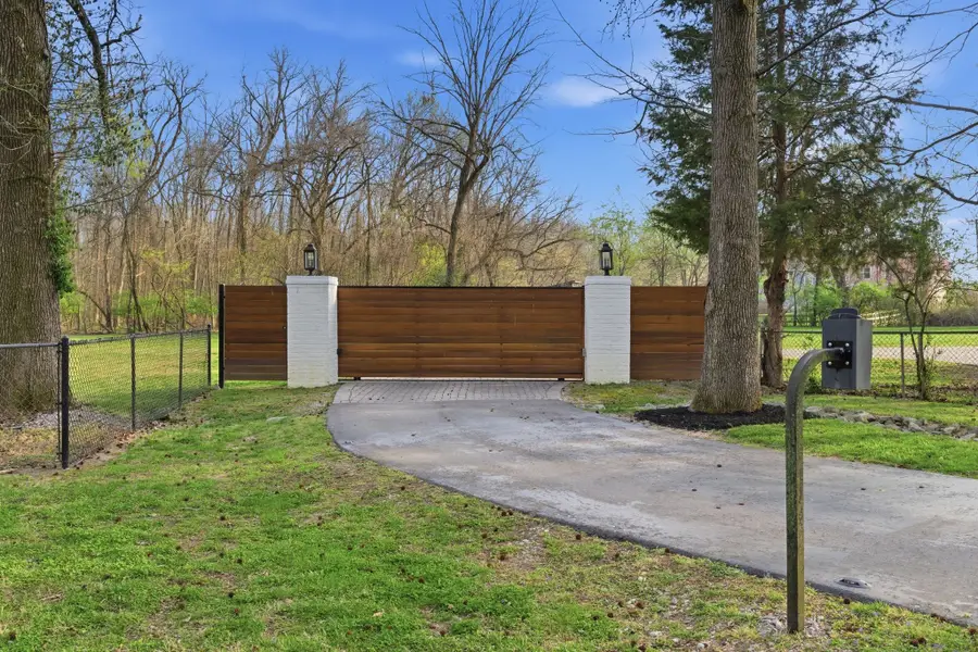 2616 Tiffany Dr, Nashville, TN 37206 - #2