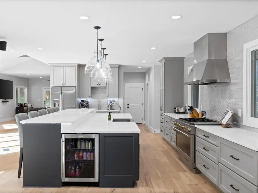 1108 W River Hills Drive, Chattanooga, TN 37415 - #3