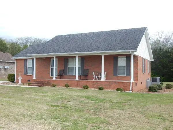 385 Creek Ln, McMinnville, TN 37110