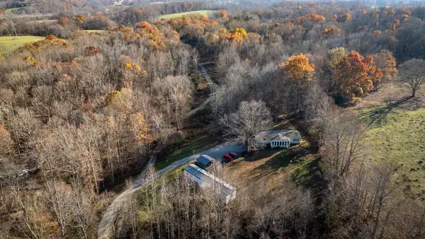7592 Highway 100, Bon Aqua, TN 37025