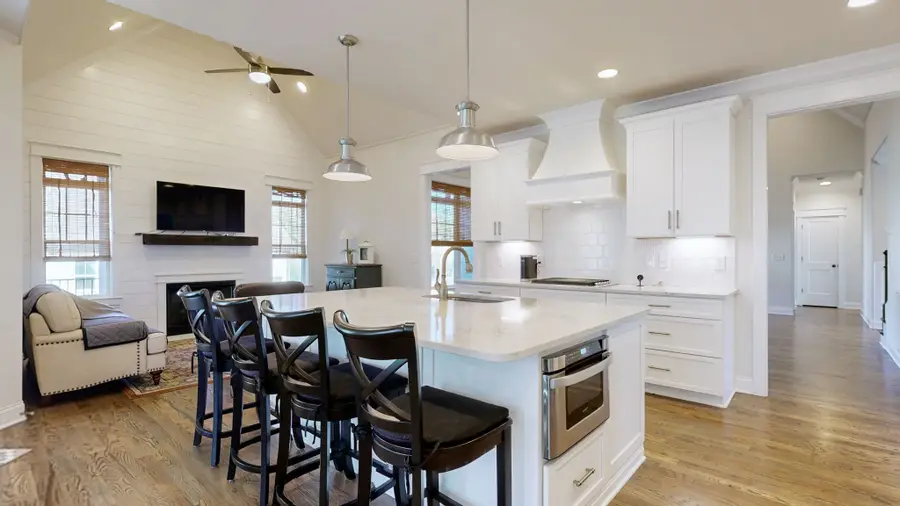 4016 Canberra Dr, Spring Hill, TN 37174 - #3