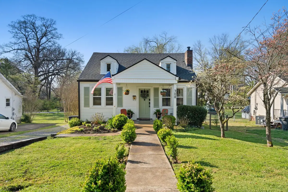 308 5th Ave, Columbia, TN 38401 - #1