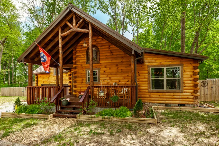 111 Guill Ln, Cottontown, TN 37048 - #2