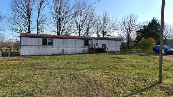 118 Oakwood Rd, Hohenwald, TN 38462