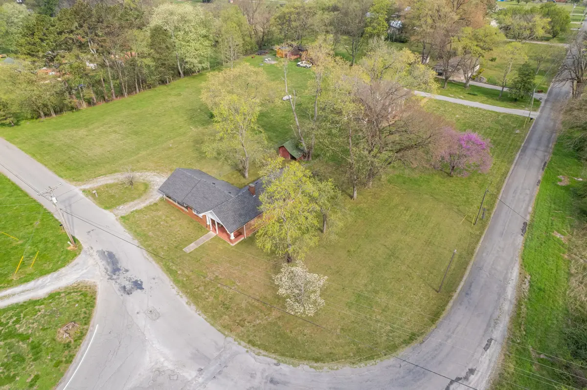 2346 Anes Station Rd, Lewisburg, TN 37091 - #1
