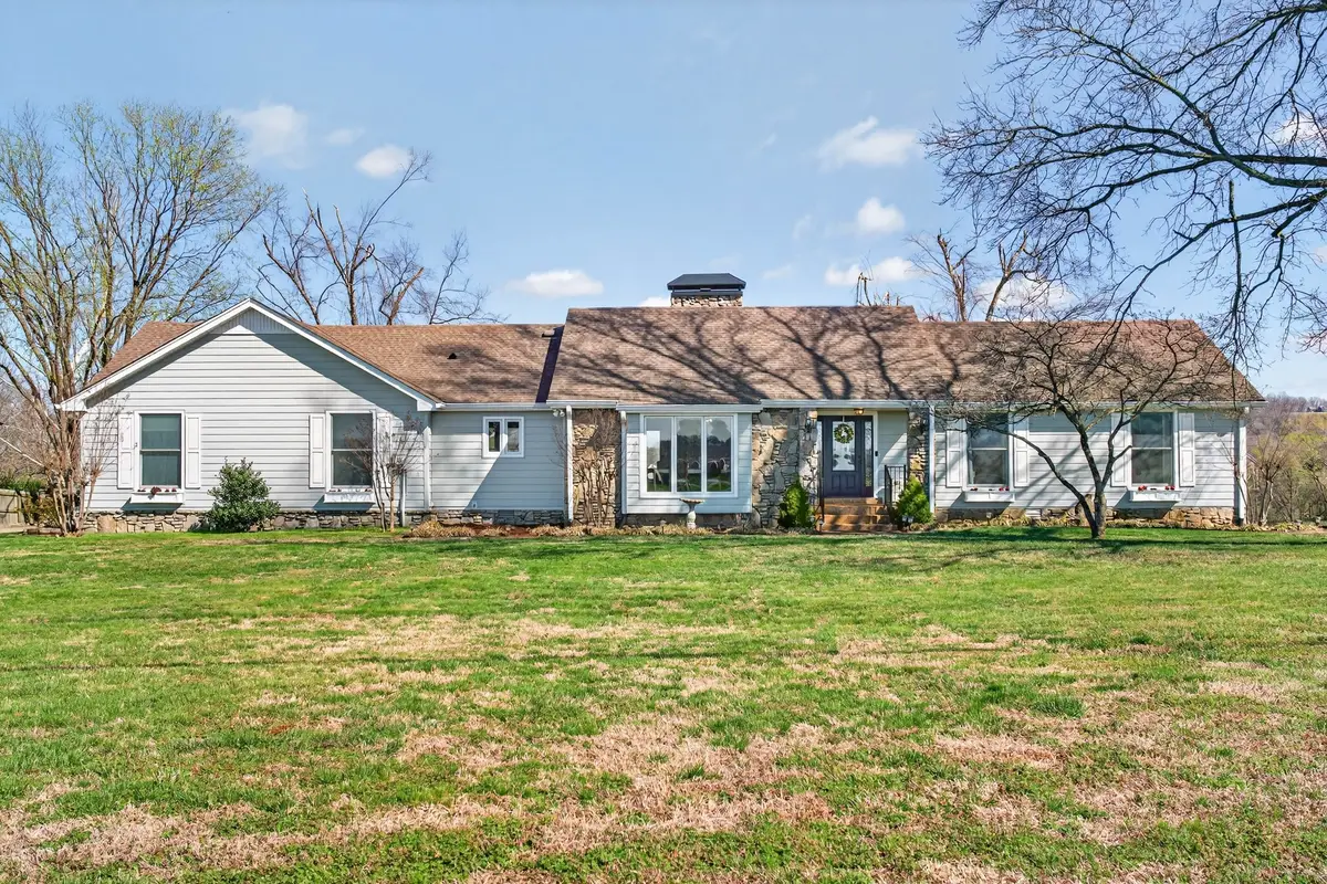 1610 Stop 30 Rd, Hendersonville, TN 37075 - #1