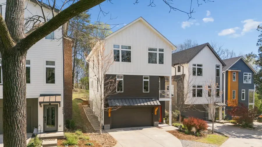 2625 Airpark Dr, Nashville, TN 37206 - #2